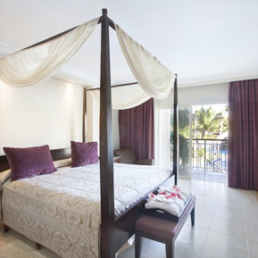 Colonial Junior Suite