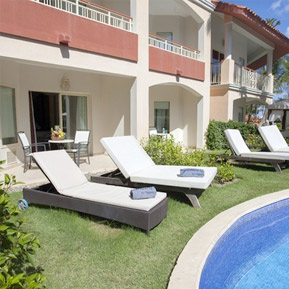 One Bedroom Suite Swim Up