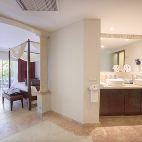 One Bedroom Master Suite Ocean View